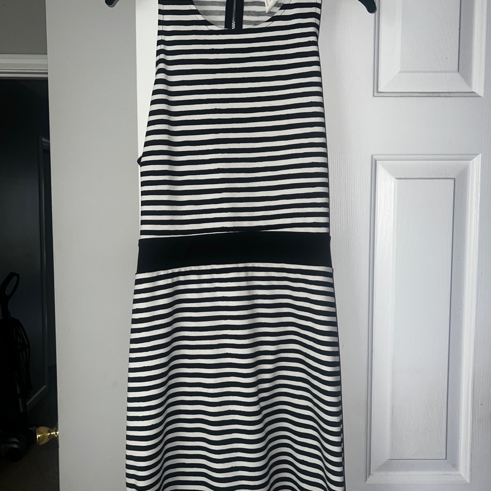 Sexy H&M dress with an open back